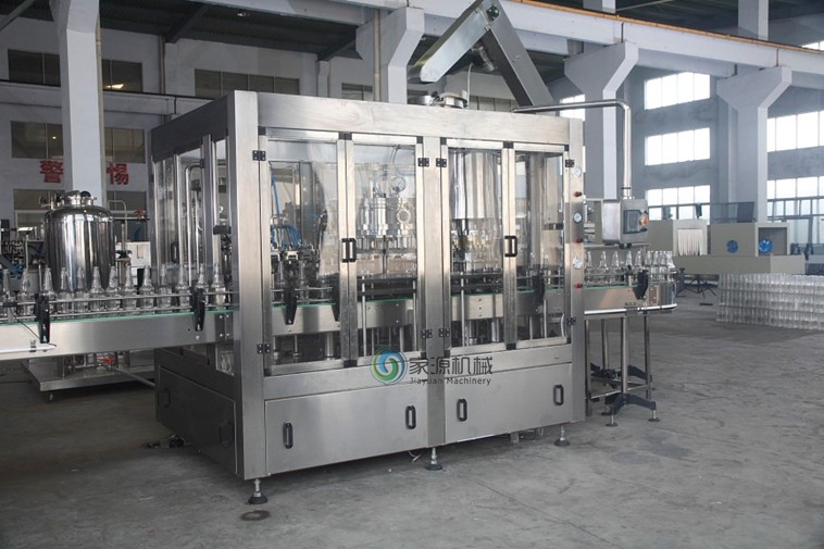 3 in 1 Glass Bottle Filling Machine With Aluminum Screw Cap , Beverage Filling Machine